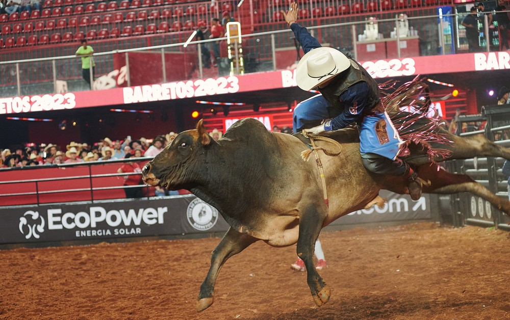 Pe O De Ipameri Go Vence Segunda Noite De Montaria Do Rodeio