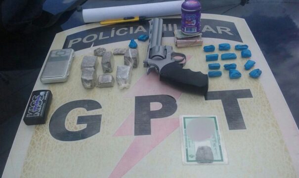 PM realiza a prisão em flagrante de suspeito por tráfico de drogas