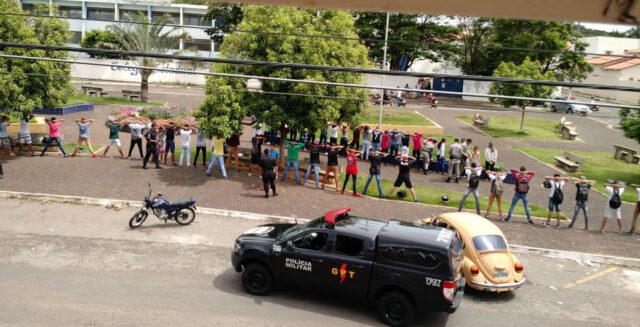 POLÍCIA MILITAR REALIZA "OPERAÇÃO ESCOLA SEGURA".