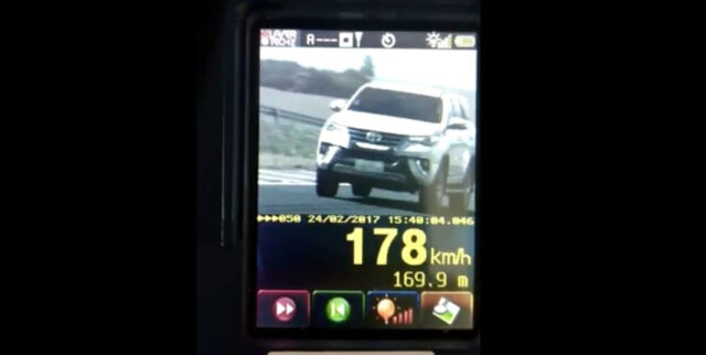CARRO DE LUXO É FLAGRADO TRAFEGANDO A 178 kM/H NA BR-050 EM CATALÃO