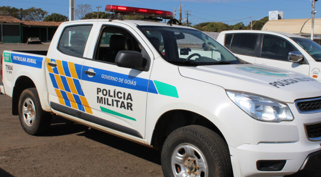 PATRULHA RURAL RECEBE AUXILIO DO SINDICATO DE CATALÃO