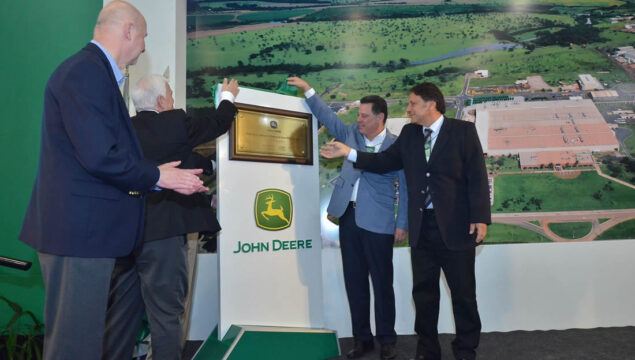 JOHN DEERE INAUGURA A EXPANSÃO DA FÁBRICA EM CATALÃO
