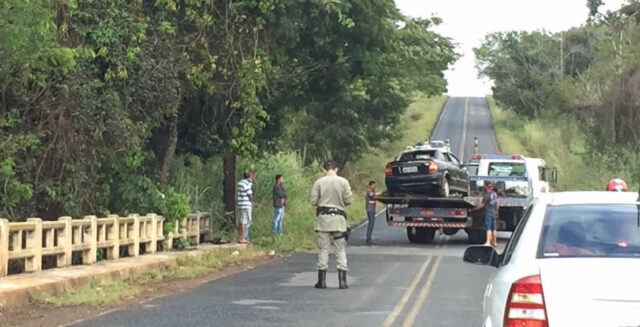 ACIDENTE NA GO 330 ENTRE CATALÃO E OUVIDOR DEIXA UMA PESSOA FERIDA