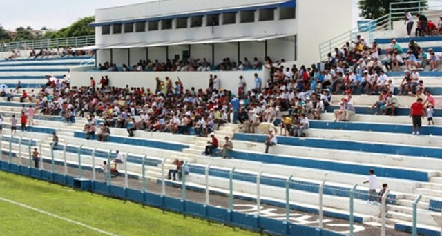 EM UM JOGO SEM GRAÇA E SEM GOLS, CRAC SE DESPENDE DA PRIMEIRA DIVISÃO
