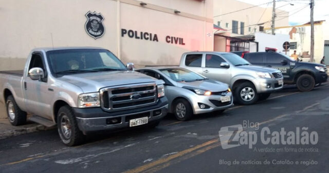 POLÍCIA MILITAR DE CATALÃO RECUPERA VÁRIOS VEÍCULOS ROUBADOS E PRENDE SUSPEITOS DE RECEPTAÇÃO