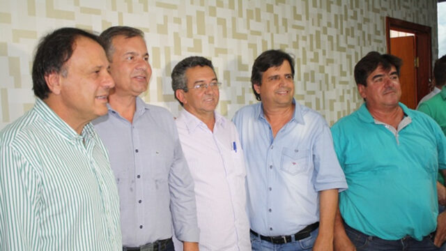 PREFEITO ADIB ELIAS ANUNCIA REDUÇÃO DA TARIFA DA ÁREA AZUL EM CATALÃO