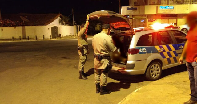 HOMEM EMBRIAGADO SE ENVOLVE EM ACIDENTE E É PRESO EM FLAGRANTE