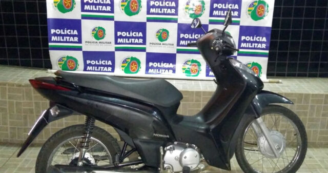 PM RECUPERA MOTO COM RESTRIÇÃO DE FURTO E CONDUZ DOIS SUSPEITOS A DELEGACIA DE POLÍCIA EM CATALÃO