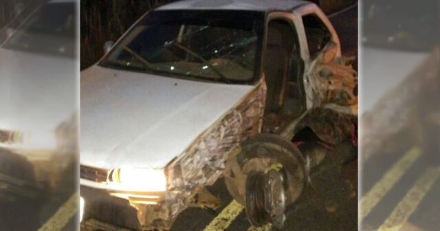 COLISÃO ENTRE CARRO E CAMINHÃO NA GO 506 DEIXA UMA PESSOA FERIDA