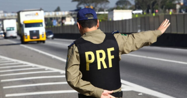 PRF CUMPRE MANDADO CONTRA ADMINISTRADOR DE GRUPO QUE DIVULGAVA LOCAIS DE BLITZ