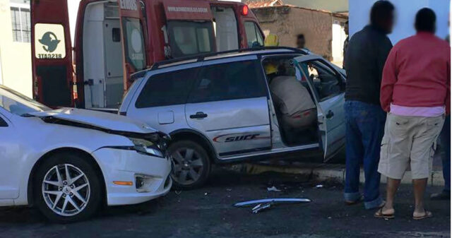 FLAGRANTE: ACIDENTE ENTRE DOIS VEÍCULOS NESTA MANHÃ DE QUARTA-FEIRA EM CATALÃO
