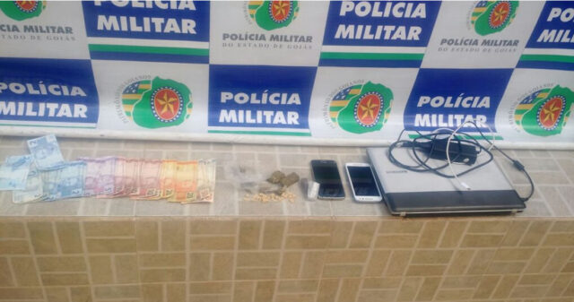 TRÊS SUSPEITOS DE TRÁFICO SÃO PRESOS EM FLAGRANTE PELA POLÍCIA MILITAR EM CATALÃO