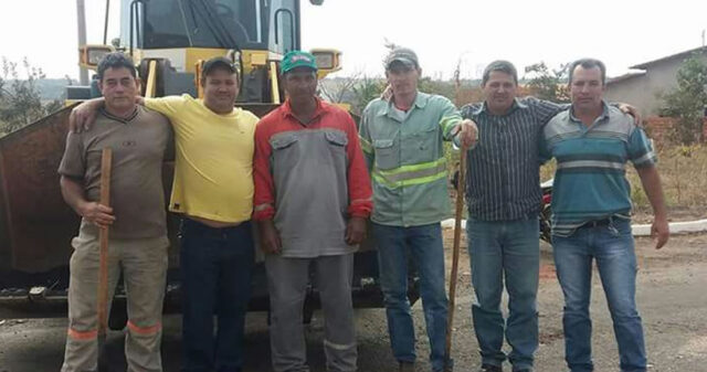 PREFEITURA DE OUVIDOR REALIZA OPERAÇÃO TAPA-BURACO EM RUAS DA CIDADE
