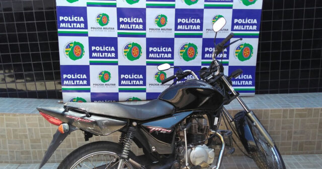 PM RECUPERA MOTO ROUBADA E PRENDE SUSPEITOS DE COMETEREM ROUBOS EM CATALÃO