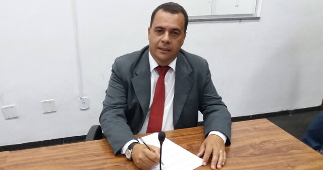 Ver. Jair Humberto apresenta requerimentos importantes na Sessão desta terça-feira(17)