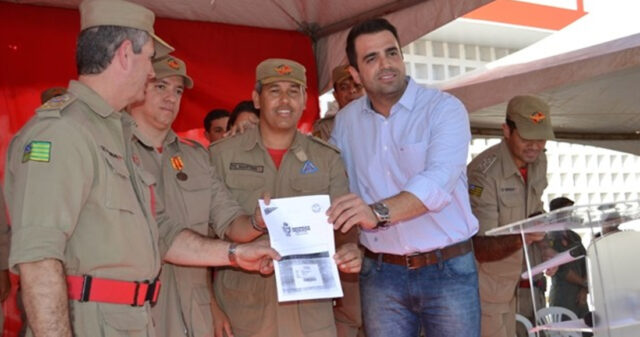 Batalhão Bombeiro Militar, em Catalão, recebe duas novas viaturas