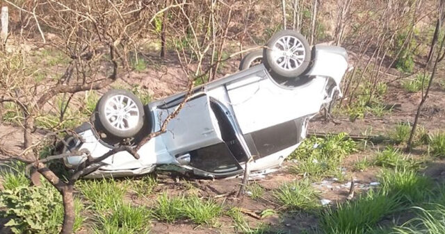 Capotamento na rodovia GO 330 entre Catalão e Ipameri