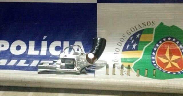 PM prende dois suspeitos e recupera moto furtada após tentativa de assalto no Bairro Jardim Paulista, em Catalão