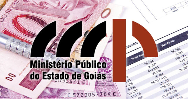 MP aciona ex-prefeito de Catalão e empresa que entregou carnês de IPTU em tamanho menor