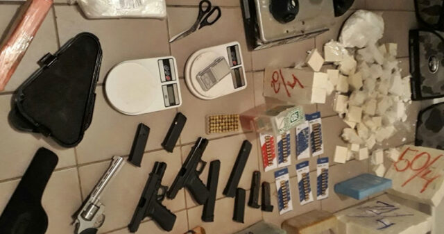 PM fecha laboratório de cocaína em Goiânia