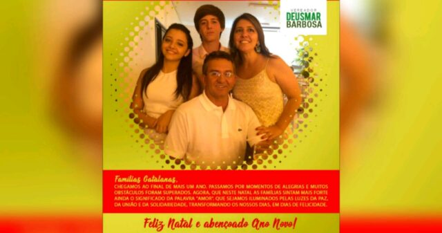 Deusmar Barbosa é família deseja a todos um feliz natal e um feliz ano novo.