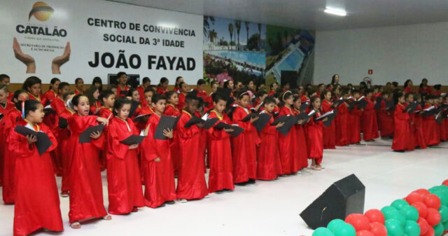 Cantata de Natal encantou moradores de Catalão
