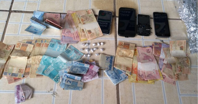 Em Ipameri dois homens são presos suspeitos de tráfico de drogas