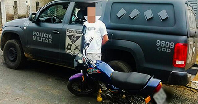 COD/CPR recupera veículo com restrição de furto/roubo em Corumbaíba
