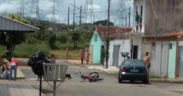 Flagrante de acidente de trânsito no Bairro Evelina Nour