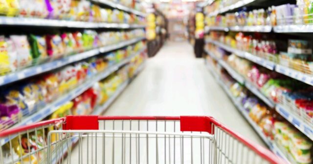 MP aciona ex-prefeito de Corumbaíba por compras irregulares em supermercado de amigo