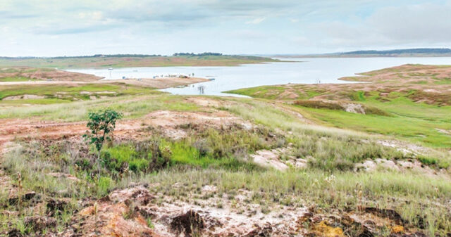 Volume do lago Azul em três Ranchos chega a 15,4%