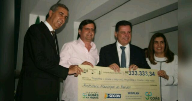 Prefeito Onofre Galdino, recebe repasse de duas parcelas do Goiás na Frente para abrir licitação de recapeamento urbano