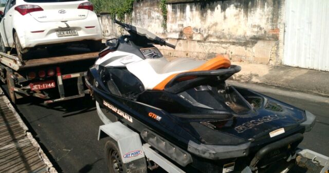 Polícia Militar de Catalão recupera carro e Jet Ski com restrição de roubo