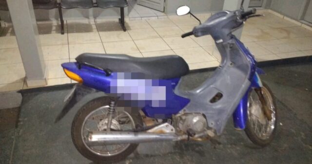 PM apreende veículo com dados adulterados e prende suspeito, em Ipameri