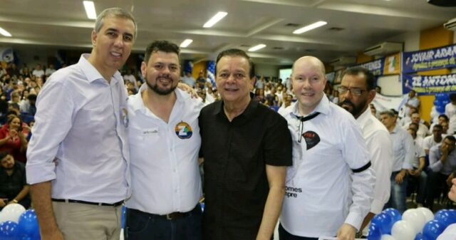 PTB do recém filiado presidente do Simecat, Carlos Albino, oficializa apoio a José Eliton (PSDB)