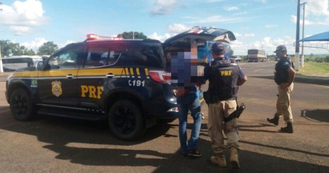 Homem é preso e caminhão roubado é recuperado pela PRF em Catalão