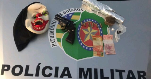 Mulher é presa e menor apreendido em flagrantes em Ipameri por posses de drogas e arma de fogo