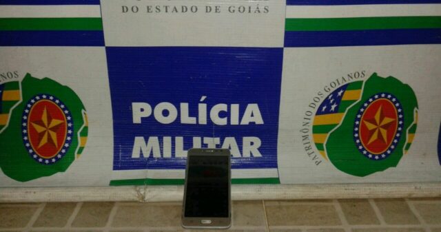Polícia Militar apreende suspeitos infratores por receptação de celular roubado
