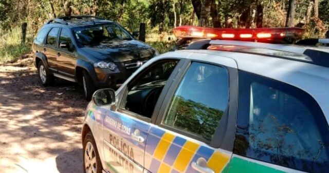 Carro tomado em assalto e localizado nesta manhã de segunda-feira em Catalão