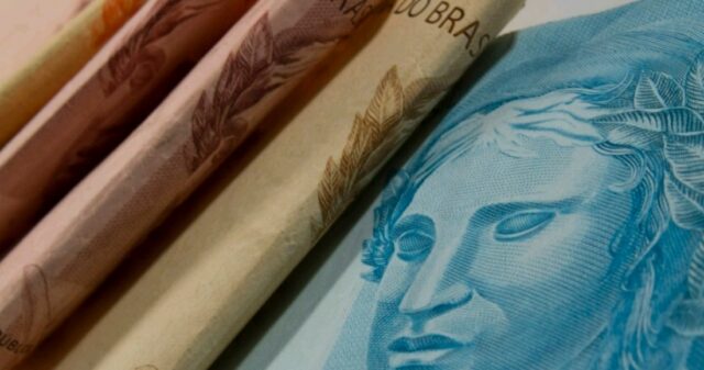 Receita Federal libera consulta ao 1º lote de restituição do IR