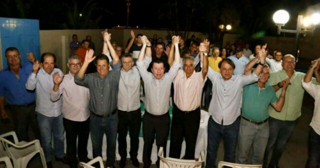 Deusmar Barbosa reuniu com líderanças políticas em Goiandira