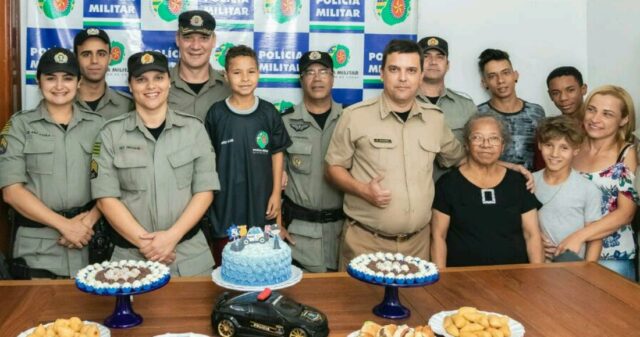 Polícia Militar promove aniversário do jovem Kauan