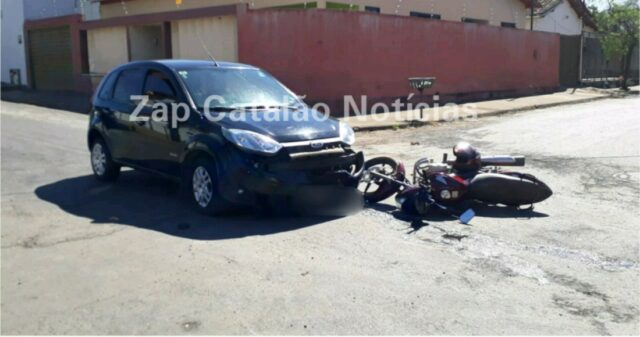 Homem fica ferido após acidente de trânsito no Bairro São João