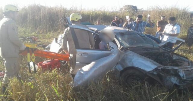 Menino de 3 anos morre após ser arremessado de carro em acidente na GO-060, em São Luís de Montes Belos