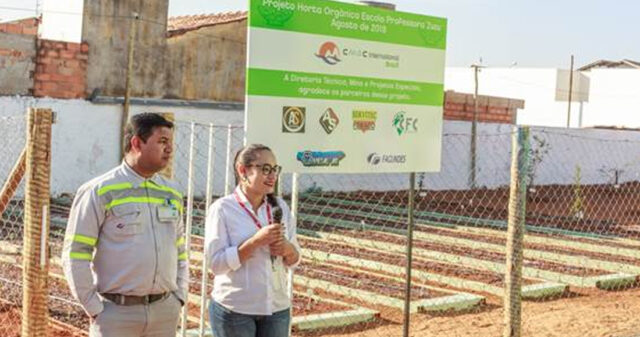 Escola Estadual Professora Zuzu inaugura horta com apoio da CMOC Brasil
