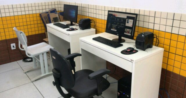 Prefeitura de Ouvidor e Secretaria de Educação adquire novos computadores para Escola Municipal