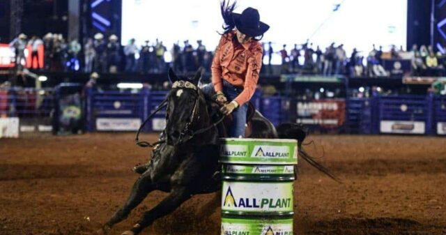 Amazonas de Catalão (GO) Viviane Gratão conquista título inédito na prova dos Três Tambores no Barretos International Rodeo