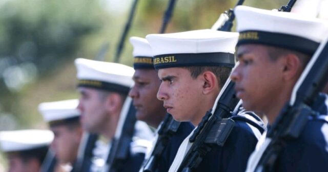 Marinha abre concurso de nível médio técnico; salários chegam a R$ 3.388,83