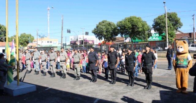 Na Semana da Pátria, 18° BPM recebeu a visita de cerca de 200 alunos da rede municipal de ensino Catalão