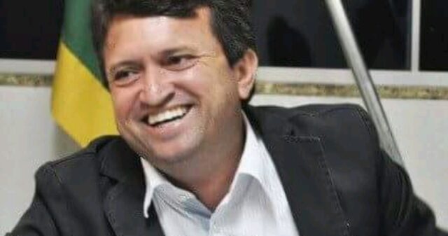 Tempo de prisão temporária expira e Prefeito Evandro Magal e mais sete ganham a liberdade na madrugada deste domingo (23)
